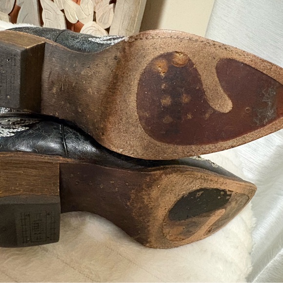 Corral A1048 Black Turquoise Wing Cross Studded Snip Toe Cowgirl Boots 9.5M - Picture 14 of 14